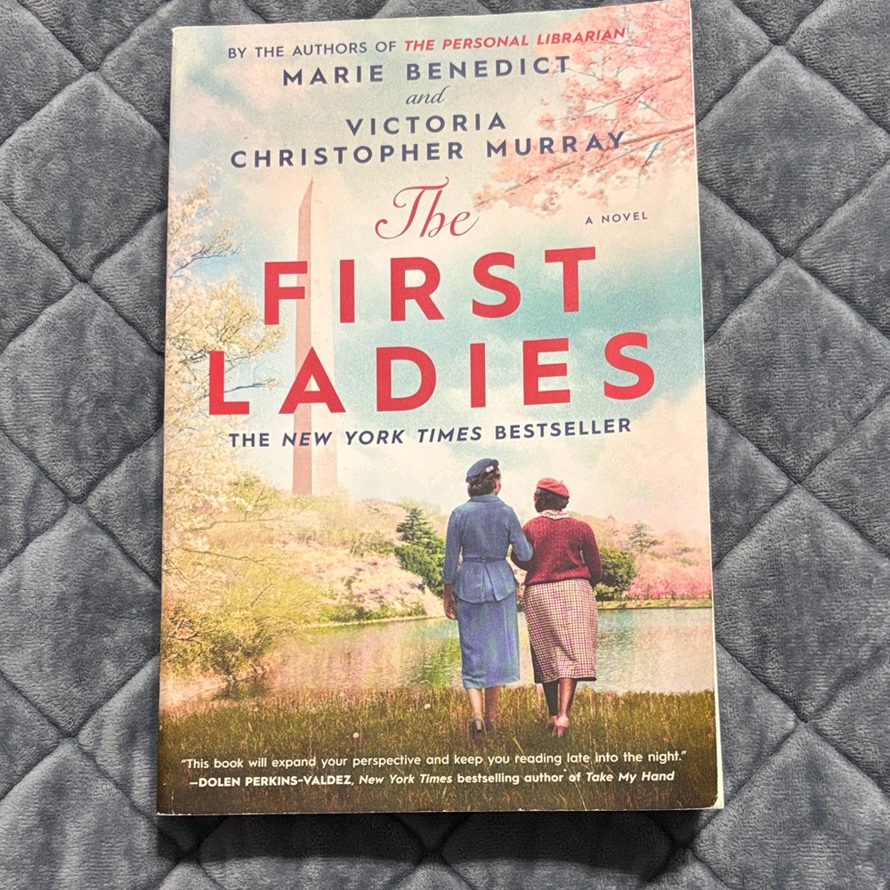 2 books for $6‼️
The First Ladies Book